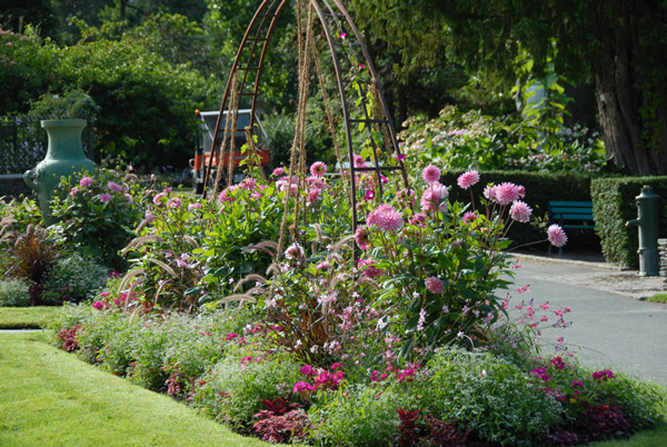 jardin-plantes-angers01.jpg